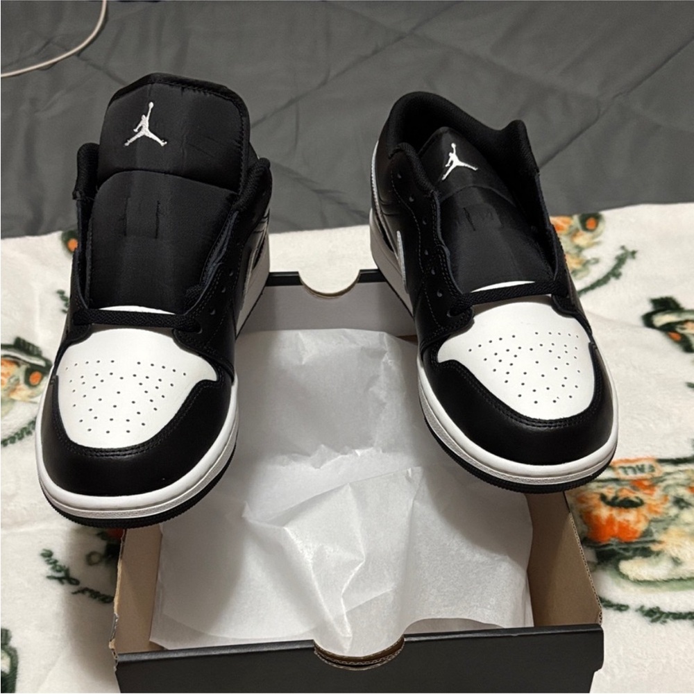 Jordans Black and White Sneakers